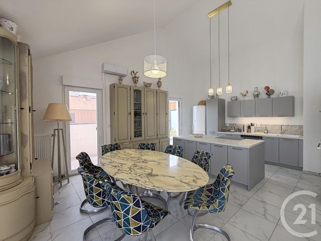 Appartement F5 à vendre - 5 pièces - 111.34 m2 - ST JEAN DE LA RUELLE - 45 - CENTRE - Century 21 Help'Immo