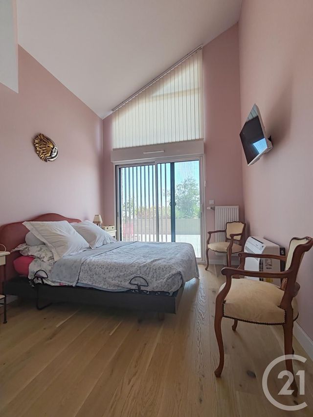 Appartement F5 à vendre - 5 pièces - 111.34 m2 - ST JEAN DE LA RUELLE - 45 - CENTRE - Century 21 Help'Immo