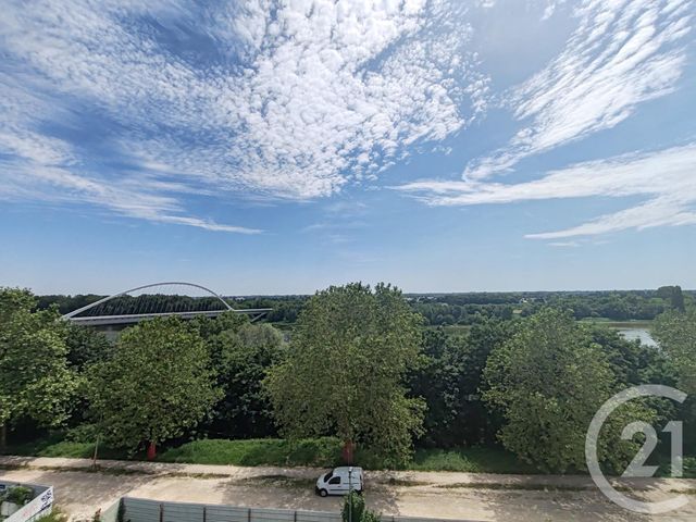 Appartement F5 à vendre - 5 pièces - 111.34 m2 - ST JEAN DE LA RUELLE - 45 - CENTRE - Century 21 Help'Immo