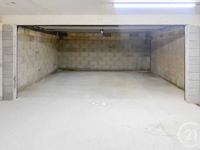 parking à louer - 30.0 m2 - ST JEAN DE LA RUELLE - 45 - CENTRE - Century 21 Help'Immo