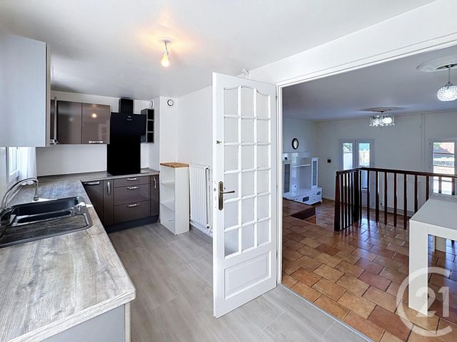 maison à vendre - 5 pièces - 93.0 m2 - ST JEAN DE LA RUELLE - 45 - CENTRE - Century 21 Help'Immo