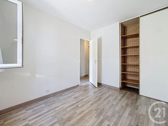 maison à vendre - 5 pièces - 93.0 m2 - ST JEAN DE LA RUELLE - 45 - CENTRE - Century 21 Help'Immo