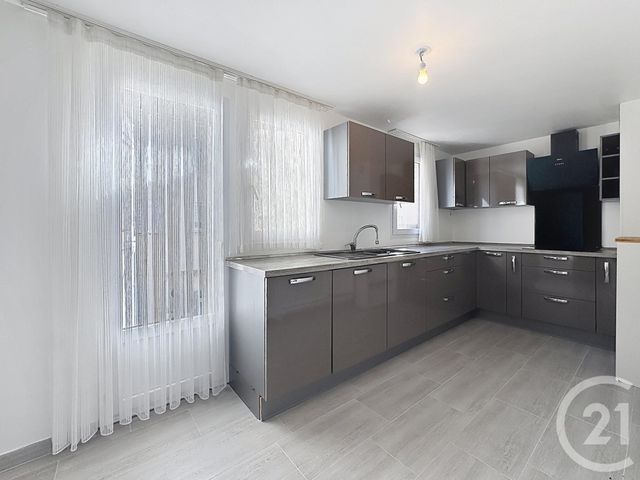 maison à vendre - 5 pièces - 93.0 m2 - ST JEAN DE LA RUELLE - 45 - CENTRE - Century 21 Help'Immo