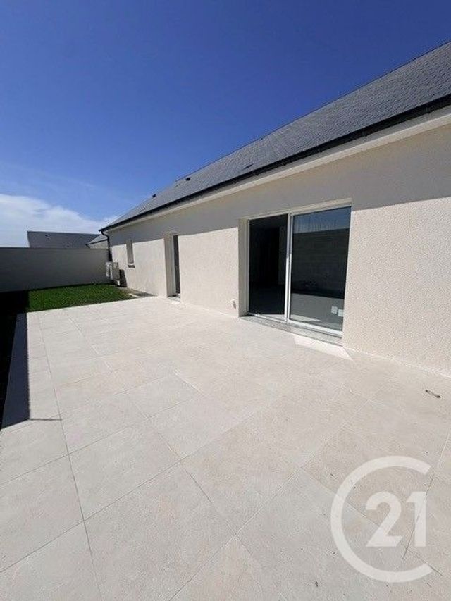 maison à louer - 5 pièces - 125.85 m2 - LA CHAPELLE ST MESMIN - 45 - CENTRE - Century 21 Help'Immo