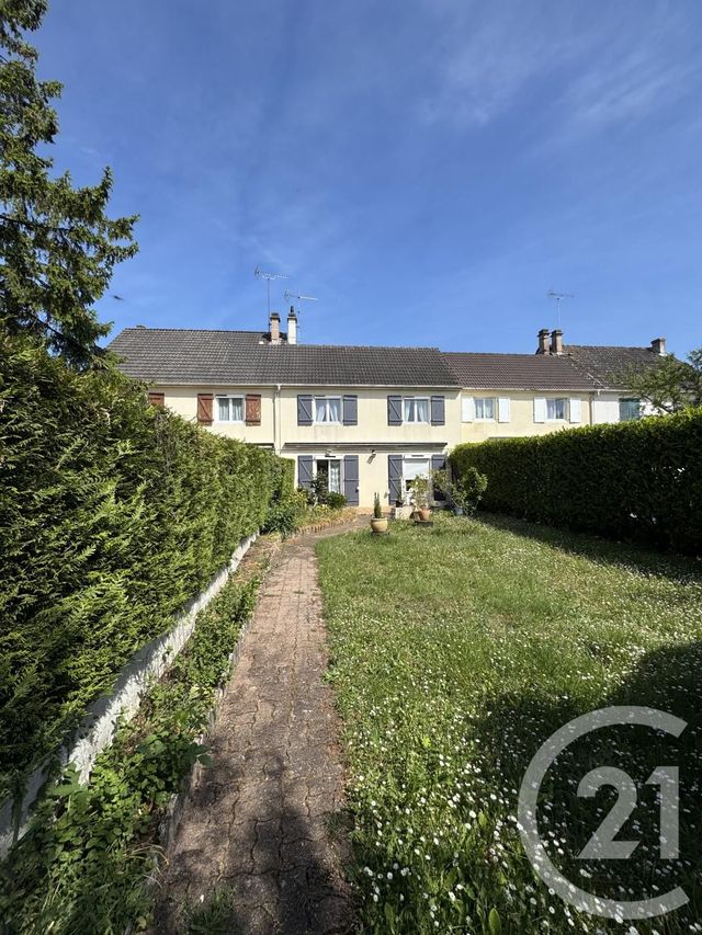 maison à vendre - 5 pièces - 88.22 m2 - ST AY - 45 - CENTRE - Century 21 Help'Immo
