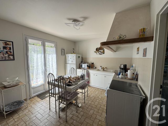 maison à vendre - 5 pièces - 88.22 m2 - ST AY - 45 - CENTRE - Century 21 Help'Immo
