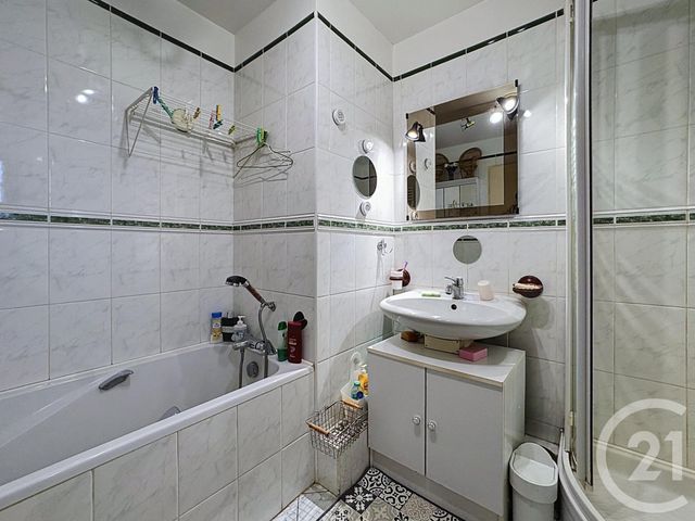 maison à vendre - 5 pièces - 88.22 m2 - ST AY - 45 - CENTRE - Century 21 Help'Immo