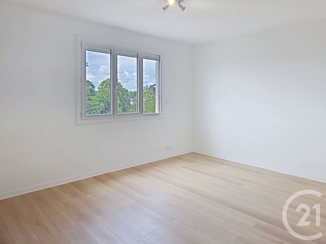 Appartement F1 à vendre - 1 pièce - 30.0 m2 - OLIVET - 45 - CENTRE - Century 21 Help'Immo