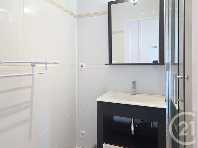 Appartement F1 à vendre - 1 pièce - 30.0 m2 - OLIVET - 45 - CENTRE - Century 21 Help'Immo