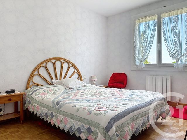 maison à vendre - 8 pièces - 198.91 m2 - ST JEAN DE LA RUELLE - 45 - CENTRE - Century 21 Help'Immo