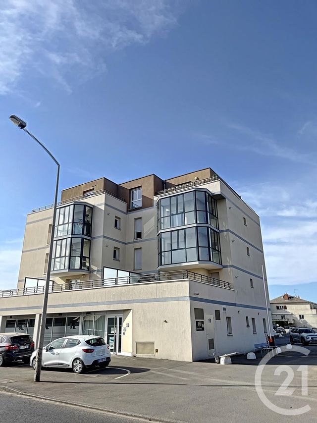 Appartement F3 à louer - 3 pièces - 66.44 m2 - LA CHAPELLE ST MESMIN - 45 - CENTRE - Century 21 Help'Immo