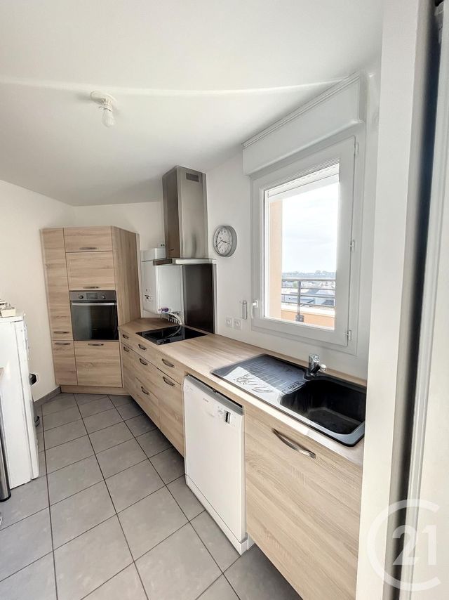 Appartement F3 à louer - 3 pièces - 66.44 m2 - LA CHAPELLE ST MESMIN - 45 - CENTRE - Century 21 Help'Immo