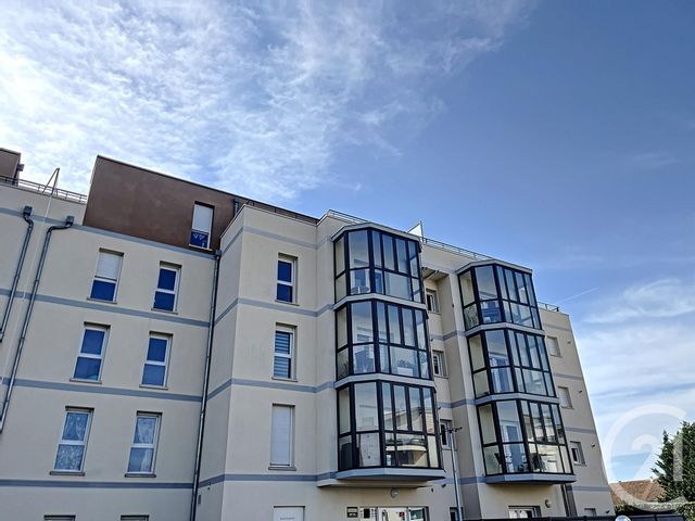 Appartement F3 à louer LA CHAPELLE ST MESMIN