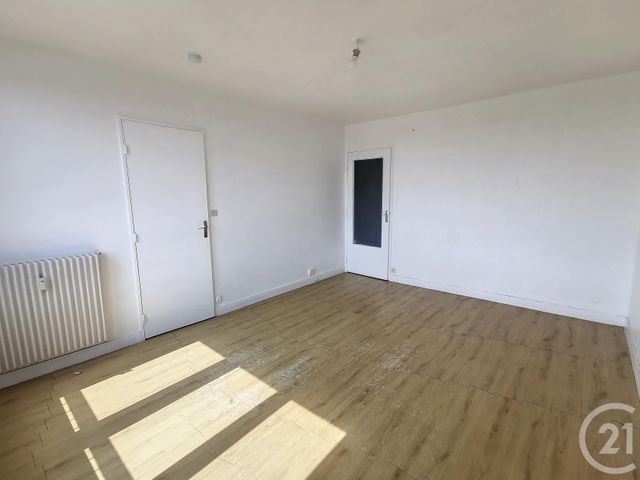 Appartement T1 à louer - 1 pièce - 34.26 m2 - ORLEANS - 45 - CENTRE - Century 21 Help'Immo
