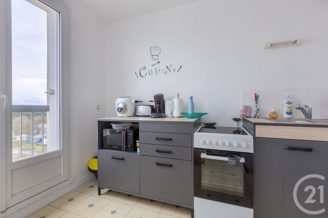 Appartement T1 à louer - 1 pièce - 34.26 m2 - ORLEANS - 45 - CENTRE - Century 21 Help'Immo