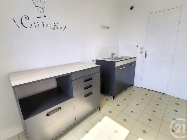 Appartement T1 à louer - 1 pièce - 34.26 m2 - ORLEANS - 45 - CENTRE - Century 21 Help'Immo