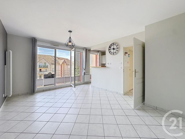 Appartement F2 à vendre - 2 pièces - 43.6 m2 - OLIVET - 45 - CENTRE - Century 21 Help'Immo