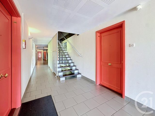 Appartement F2 à vendre - 2 pièces - 43.6 m2 - OLIVET - 45 - CENTRE - Century 21 Help'Immo