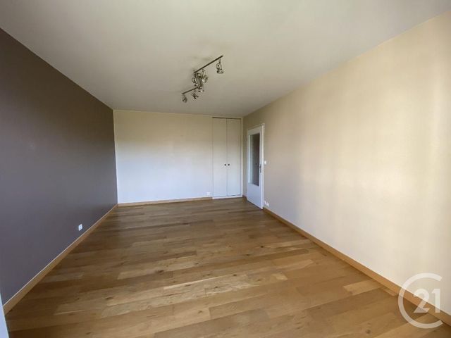 Appartement F2 à louer - 2 pièces - 45.58 m2 - ORLEANS - 45 - CENTRE - Century 21 Help'Immo