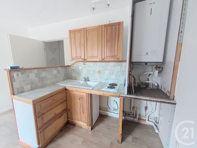 Appartement F1 à louer - 1 pièce - 24.0 m2 - LA CHAPELLE ST MESMIN - 45 - CENTRE - Century 21 Help'Immo