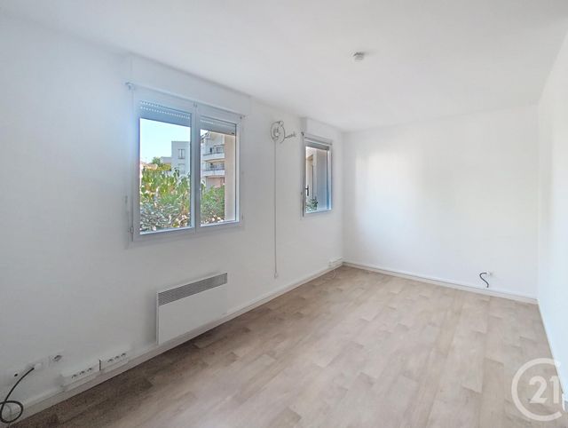 Appartement F1 à louer LA CHAPELLE ST MESMIN