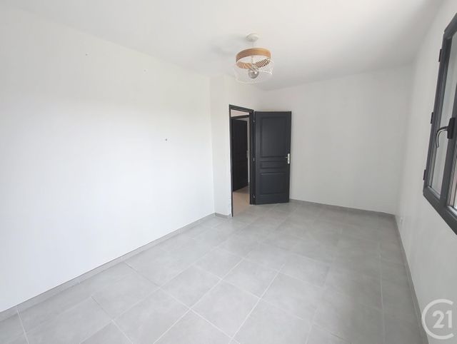 maison à louer - 4 pièces - 87.78 m2 - FLEURY LES AUBRAIS - 45 - CENTRE - Century 21 Help'Immo