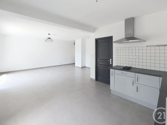 maison à louer - 4 pièces - 87.78 m2 - FLEURY LES AUBRAIS - 45 - CENTRE - Century 21 Help'Immo