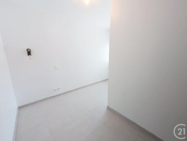 maison à louer - 4 pièces - 87.78 m2 - FLEURY LES AUBRAIS - 45 - CENTRE - Century 21 Help'Immo