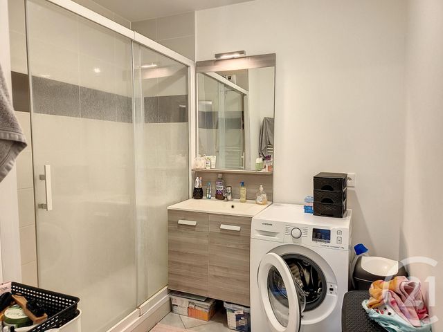 Appartement F3 à louer - 3 pièces - 59.7 m2 - LA CHAPELLE ST MESMIN - 45 - CENTRE - Century 21 Help'Immo