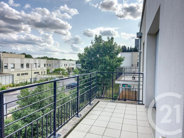 Appartement F3 à louer - 3 pièces - 59.7 m2 - LA CHAPELLE ST MESMIN - 45 - CENTRE - Century 21 Help'Immo