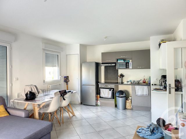 Appartement F3 à louer - 3 pièces - 59.7 m2 - LA CHAPELLE ST MESMIN - 45 - CENTRE - Century 21 Help'Immo