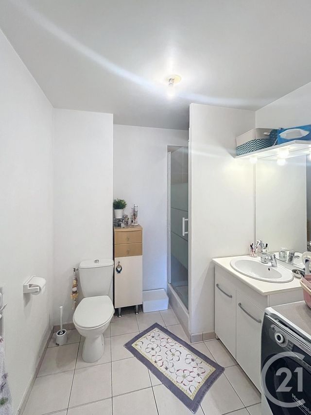 Appartement F2 à vendre - 2 pièces - 43.55 m2 - LA CHAPELLE ST MESMIN - 45 - CENTRE - Century 21 Help'Immo