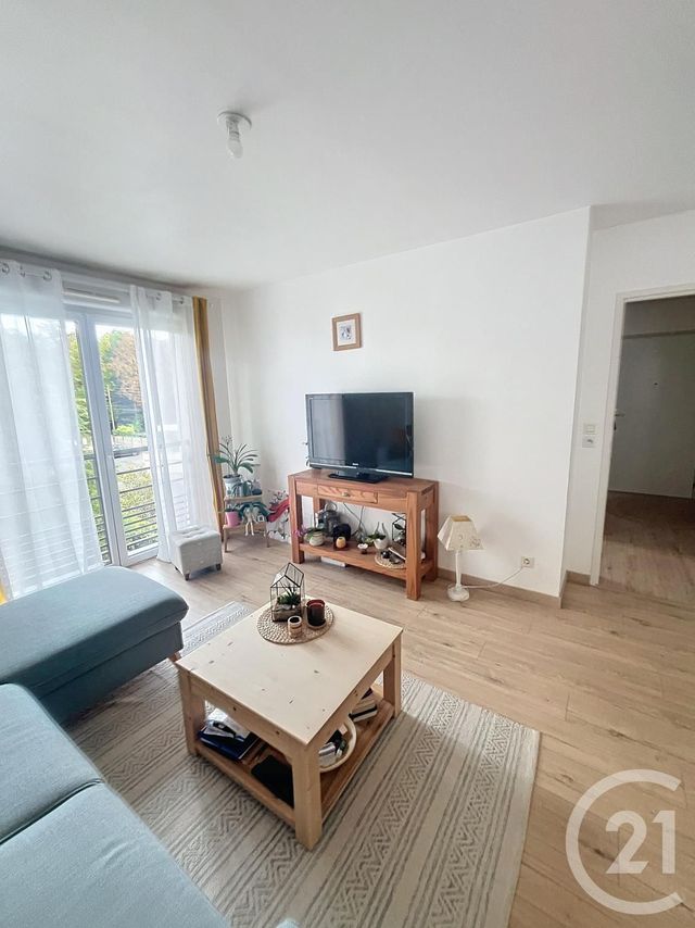 Appartement F2 à vendre - 2 pièces - 43.55 m2 - LA CHAPELLE ST MESMIN - 45 - CENTRE - Century 21 Help'Immo