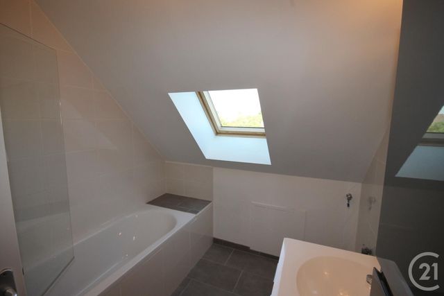 maison à louer - 5 pièces - 112.0 m2 - LA CHAPELLE ST MESMIN - 45 - CENTRE - Century 21 Help'Immo