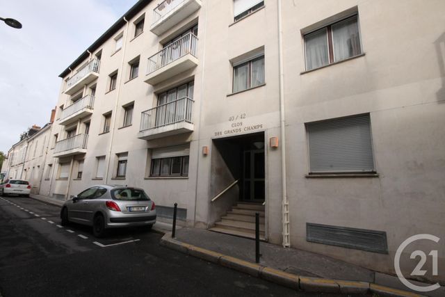 Appartement F2 à vendre - 2 pièces - 44.93 m2 - ORLEANS - 45 - CENTRE - Century 21 Help'Immo
