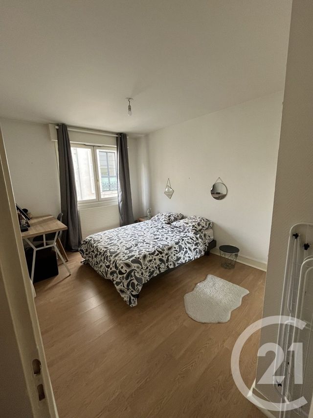 Appartement F2 à vendre - 2 pièces - 44.93 m2 - ORLEANS - 45 - CENTRE - Century 21 Help'Immo