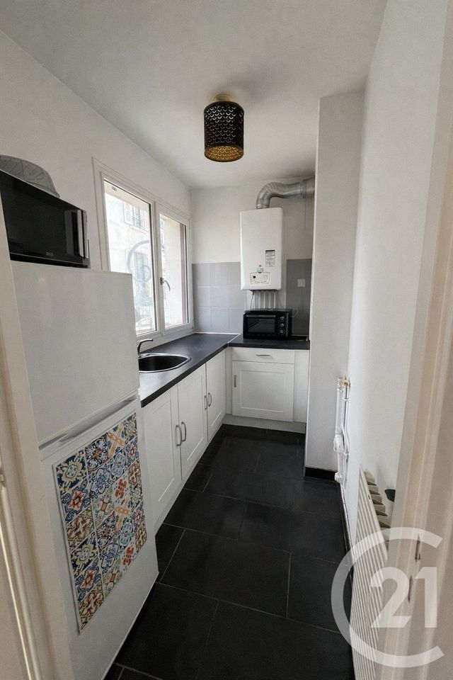 Appartement F2 à vendre - 2 pièces - 44.93 m2 - ORLEANS - 45 - CENTRE - Century 21 Help'Immo