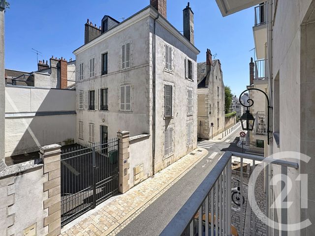Appartement F2 à vendre - 2 pièces - 44.93 m2 - ORLEANS - 45 - CENTRE - Century 21 Help'Immo