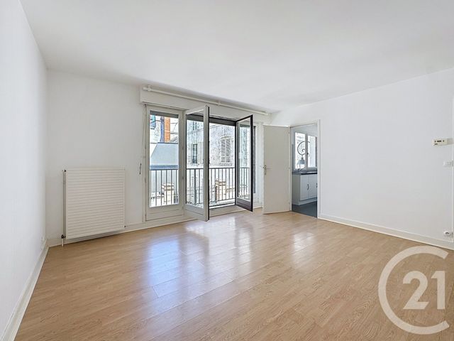 Appartement F2 à vendre - 2 pièces - 44.93 m2 - ORLEANS - 45 - CENTRE - Century 21 Help'Immo