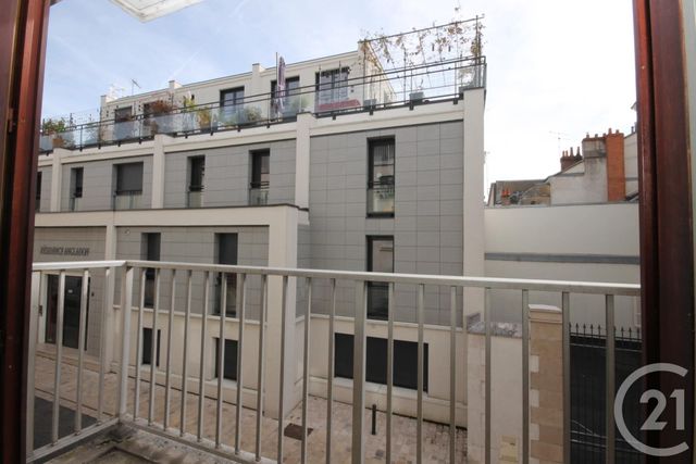 Appartement F2 à vendre - 2 pièces - 44.93 m2 - ORLEANS - 45 - CENTRE - Century 21 Help'Immo