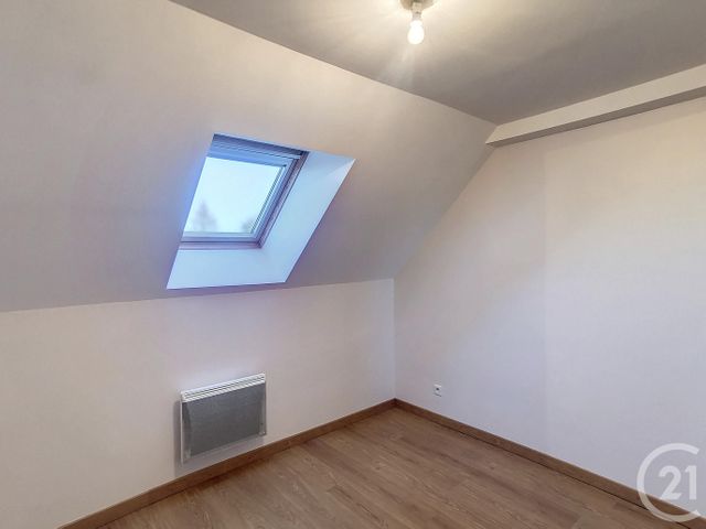 Appartement Duplex à louer - 3 pièces - 65.8 m2 - INGRE - 45 - CENTRE - Century 21 Help'Immo