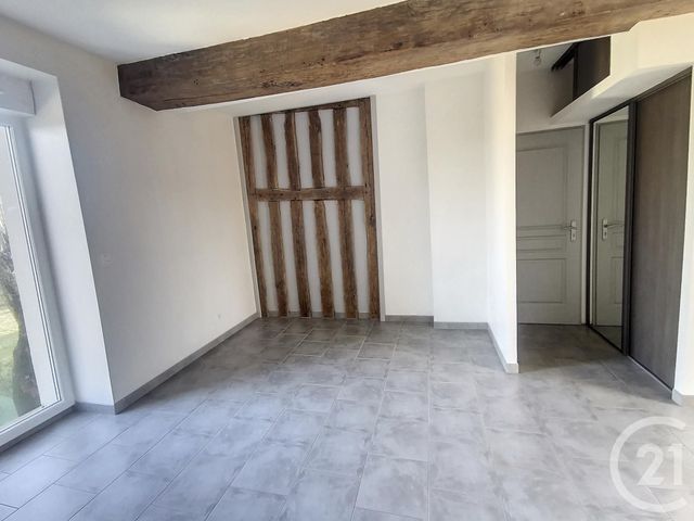 Appartement Duplex à louer - 3 pièces - 65.8 m2 - INGRE - 45 - CENTRE - Century 21 Help'Immo