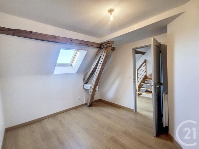 Appartement Duplex à louer - 3 pièces - 65.8 m2 - INGRE - 45 - CENTRE - Century 21 Help'Immo