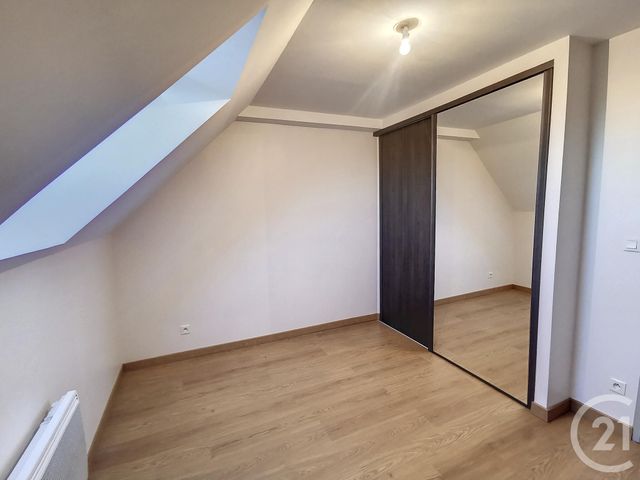 Appartement Duplex à louer - 3 pièces - 65.8 m2 - INGRE - 45 - CENTRE - Century 21 Help'Immo