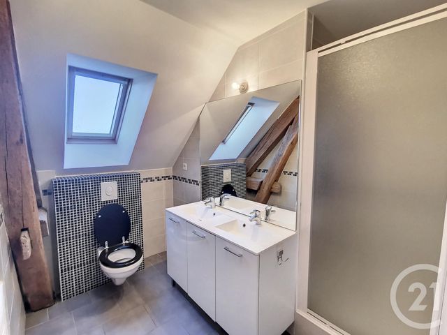 Appartement Duplex à louer - 3 pièces - 65.8 m2 - INGRE - 45 - CENTRE - Century 21 Help'Immo