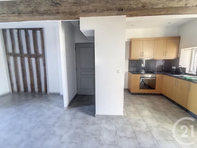 Appartement Duplex à louer - 3 pièces - 65.8 m2 - INGRE - 45 - CENTRE - Century 21 Help'Immo