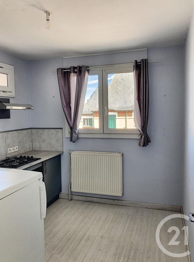 Appartement F1 à louer - 1 pièce - 33.0 m2 - ORLEANS - 45 - CENTRE - Century 21 Help'Immo