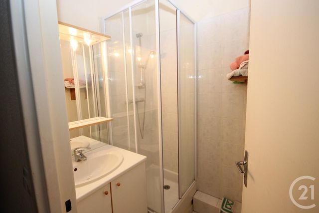 Appartement F1 à louer - 1 pièce - 33.0 m2 - ORLEANS - 45 - CENTRE - Century 21 Help'Immo