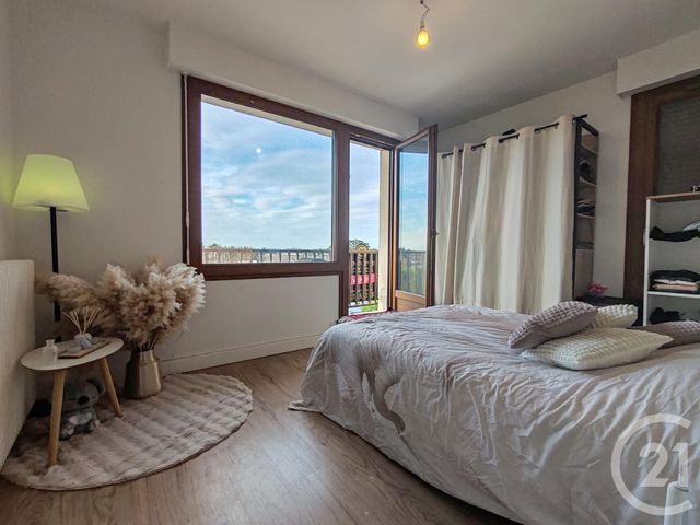 Appartement F2 à vendre - 2 pièces - 62.35 m2 - LA CHAPELLE ST MESMIN - 45 - CENTRE - Century 21 Help'Immo