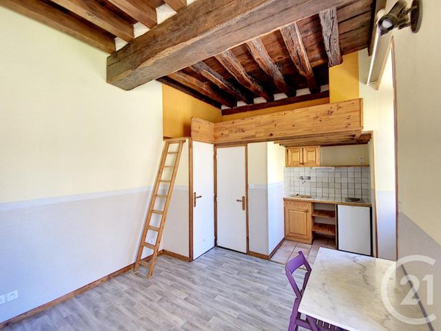 Appartement F1 à louer - 1 pièce - 16.43 m2 - ORLEANS - 45 - CENTRE - Century 21 Help'Immo